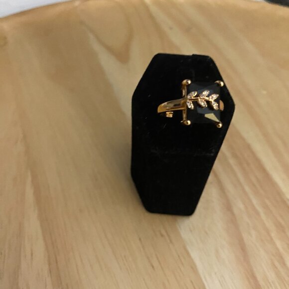 ANNA WEDDING ENGAGEDMENT RING SIZE 9 - Picture 5 of 6